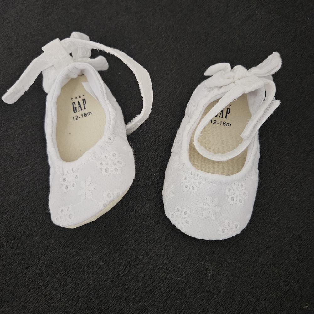 Baby Gap Eyelet Shoes